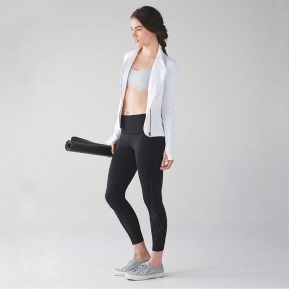 LULULEMON High Times Pants Crop Black Perforated Laser Cut Mesh Rise Near Mint - Picture 2 of 15